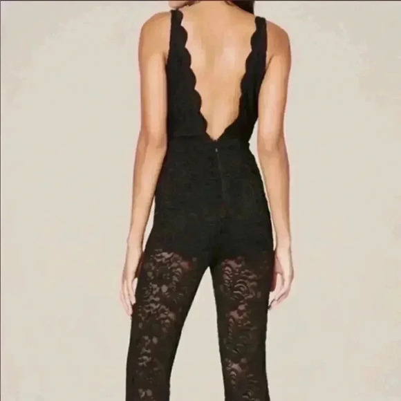 Bebe LACE V-Neck JUMPSUIT BLACK SIZE XS - Picture 3 of 16